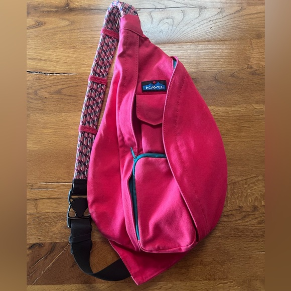 Kavu Handbags - Kavu rope sling bag